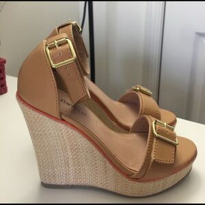 NWOT JustFab Amalfi Wedge